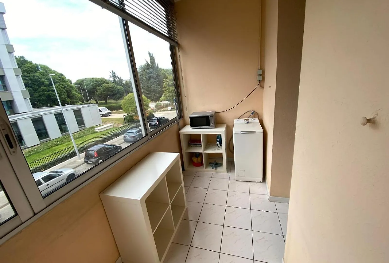 Bright And Spacious 1 Bedroom Apartment With Sofa Bed In Living Room , French Riviera Saint-Laurent-du-Var 0*,  Γαλλία